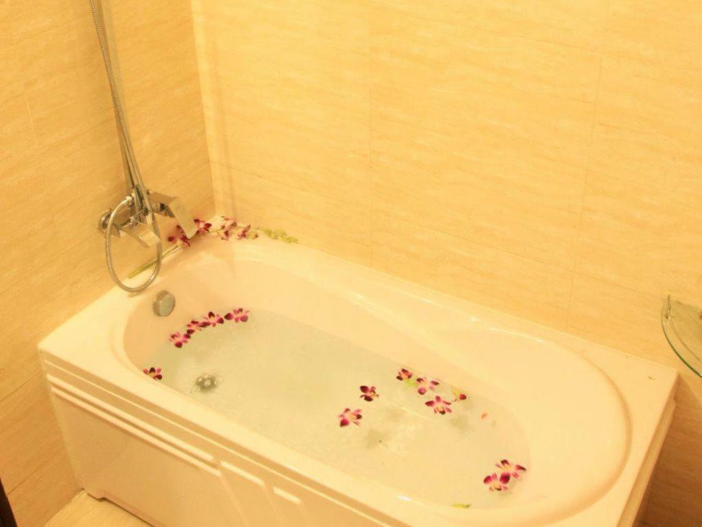Happy Hotel Ханой Экстерьер фото